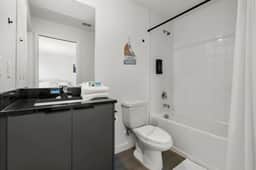 3 Bedrooms/ 3 Baths/ Hub Westside Reserve (8781ZD)