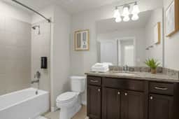 5 Bedrooms/ 4 Bathrooms/ Windsor Island(1217 AB)