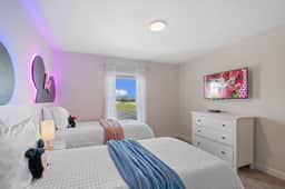 4 Bedrooms / 3 Bathrooms / Champions Gate (8967 SD)