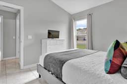 3 Bedrooms / 2 Bathrooms / Cumbrian Lakes (4695 CL)