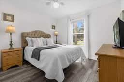 6 Bedrooms/ 4.5 Bathrooms/ Crystal Cove (957 EG)