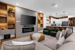 9 Bedrooms/ 5 Bathrooms/ Champions Gate (8892 CD)