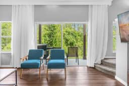 3 Bedrooms/ 2.5 Bathrooms/ Emerald Island(2709 SK)
