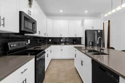 6 Bedrooms/ 5 Bathroom Champions Gate (9107 SH)