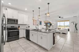 3 Bedrooms / 2 Bathrooms / Champions Gate (9351SH)