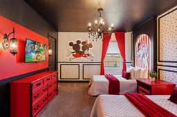 9 Bedrooms / 5 Bathrooms / Champions Gate (9170SH)