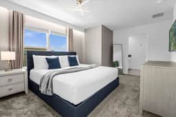 5 Bedroom/ 4 Bathroom/ Storey Lake (2601 SS)