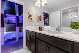 7 Bedrooms/ 6 Bathrooms/ Champions Gate (9033 ST)