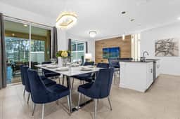 4 Bedroom/ 3 Bathroom/ Storey Lake (2425RT)