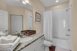 4 Bedrooms / 3 Bathrooms / Lucaya Village (15-101)