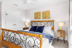 3 Bedrooms / 2.5 Bathrooms / Encantada (3091 YL)