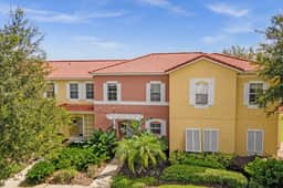 3 Bedrooms / 2.5 Bathrooms / Encantada (3091 YL)