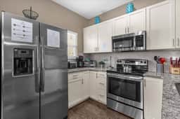 4 Bedrooms / 3 Bathrooms / Lucaya Village (13-105)