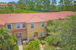 3 Bedrooms / 2.5 Bathrooms / Encantada (3122 YL)