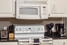 3 Bedrooms / 2 Bathrooms / Lucaya Village (1-102)
