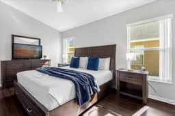 5 Bedrooms/ 4 Bathrooms/ Indian Creek (8056 SD)