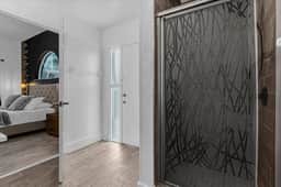 3 Bedrooms / 2 Bathrooms/ Lindfields (3026 BC)
