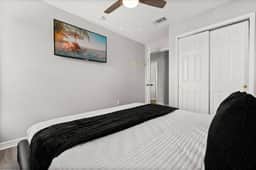 3 Bedrooms / 2.5 Bathrooms / Lake Berkley (1109PR)