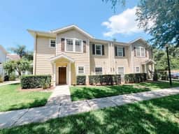 4 Bedrooms / 3 Bathrooms / Lucaya (10-108)