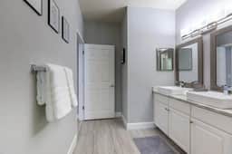 4 Bedrooms/ 3 Bathrooms/ Lucaya Village (2-101)