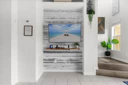 3 Bedrooms/ 2.5 Bathrooms/ Encantada (8529 BL)