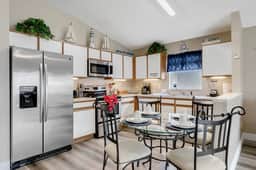 4 Bedrooms/ 2 Bathrooms Davenport (168 EA)