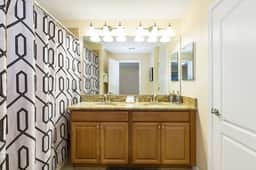 4 Bedrooms / 3 Bathrooms / Paradise Palms (2951 BP)
