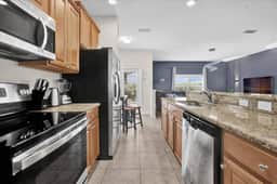 5 Bedrooms / 4 Bathrooms / Paradise Palms (8869 CP)
