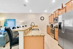4 Bedrooms / 3 Bathrooms / Paradise Palms (8925 BP)