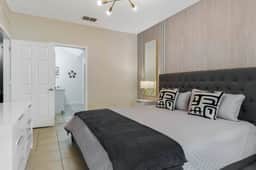3 Bedrooms / 2 Bathrooms / Lucaya Village (6-107)