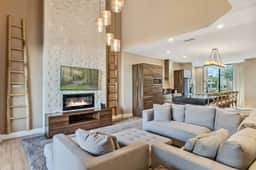 4 Bedrooms/ 4.5 Bathrooms/ Magic Village (7575 BD)