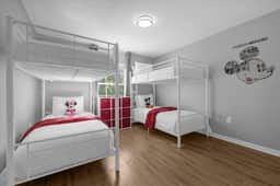 4 Bedrooms / 3 Bathrooms/ Paradise (2913BP)