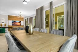6 Bedrooms / 5 Bathrooms / Paradise Palms (8852 CP)