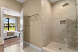 4 Bedrooms / 5 Bathrooms/ Magic Village (3118RW)