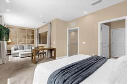 3 Bedrooms/ 3.5 Bathrooms/ Magic Village (7584 BD)