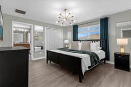 4 Bedrooms / 3 Bathrooms / Paradise Palms (8976 MP)