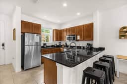 2 Bedrooms / 2.5 Bathrooms / Regal Oaks (2634 CL)