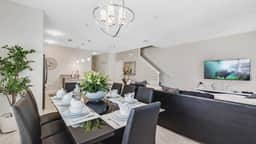 5 Bedrooms / 4 Bathrooms / Storey Lake (4813 ML)