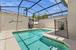 4 Bedrooms/3 Bathrooms/ Storey Lake (4900 WA)
