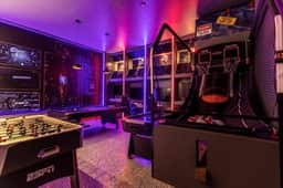 10 Bedrooms/ 9 Bathrooms/ Paradiso Grande (6080HS)