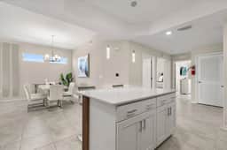 3 Bedrooms / 2 Bathrooms / Storey Lake (3180-308)