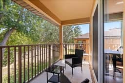 4 Bedrooms/ 3.5 Bathrooms/ Regal Palms (4102 CA)
