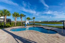 2 Bedrooms/ 2 Bathrooms/ Storey Lake (4731-204CT)