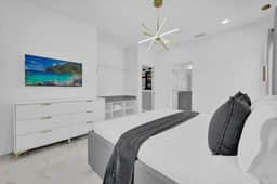 10 Bedrooms/ 9 Bathrooms/ Paradiso Grande (5845HS)