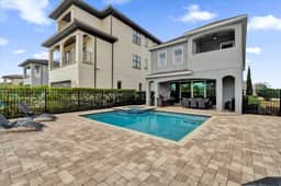 5 Bedrooms / 5.5 Bathrooms / Reunion (701GB)