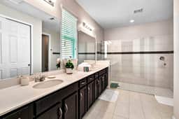 5 Bedrooms / 5.5 Bathrooms / Solara (1760 SP)