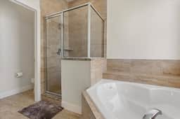 6 Bedrooms / 4.5 Bathrooms Seasons (1270 SB)