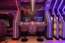 8 Bedroom/ 5 Bathroom Storey Lake (2928 PL)