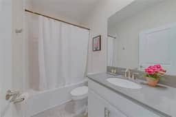 6 Bedrooms/ 5 Bathrooms/ Storey Lake (2760 BD)
