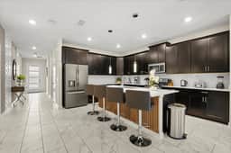 6 Bedrooms/ 5 Bathrooms/ Storey Lake (2771BD)